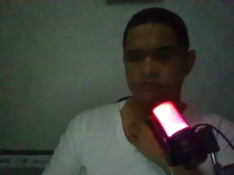 Snapshot of AJFIXXX chatting on November 27, 12:44 am AJFIXXX online show from November 27, 12:44 am