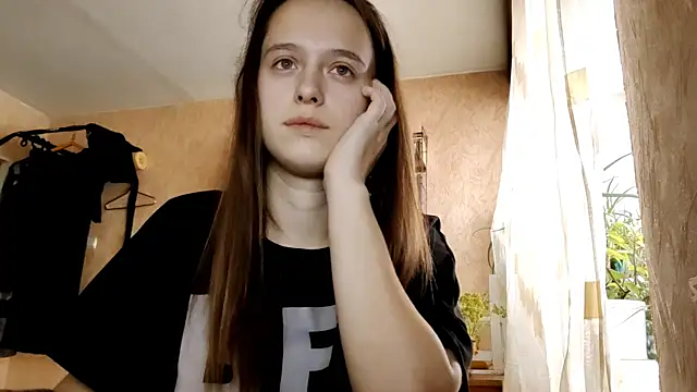 SophieHazely online show from December 1, 1:17 am