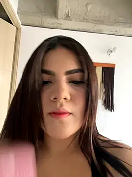 valenhill online show from November 29, 2:39 pm