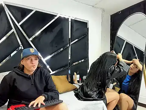 Alyssa Noah online show from March 21, 3:41 am