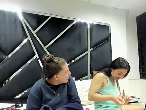 Alyssa Noah online show from April 5, 3:02 am