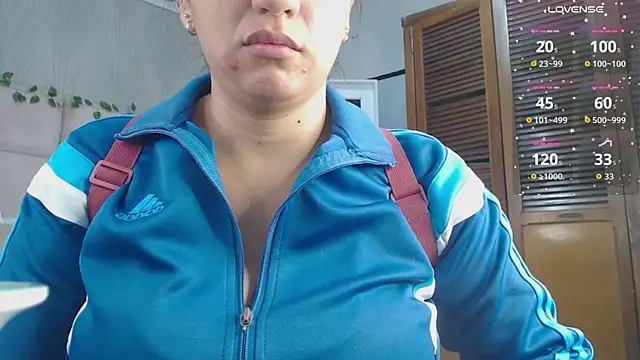 KaylaVonn online show from December 17, 5:01 am