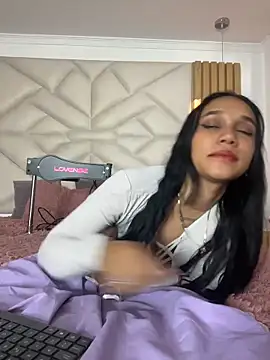 coraline vera online show from April 23, 6:53 pm