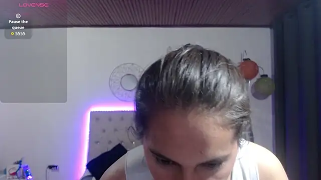 sharon and sharit online show from November 30, 3:07 am