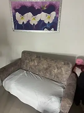 Ari Bakker online show from December 5, 7:23 pm