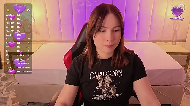 ElizabethBardi online show from November 30, 1:23 pm