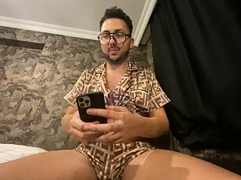 mcylzsd online show from November 30, 11:05 pm