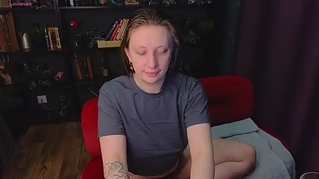 Snapshot of Helga_vibe chatting on February 2, 5:17 am Helga vibe online show from February 2, 5:17 am