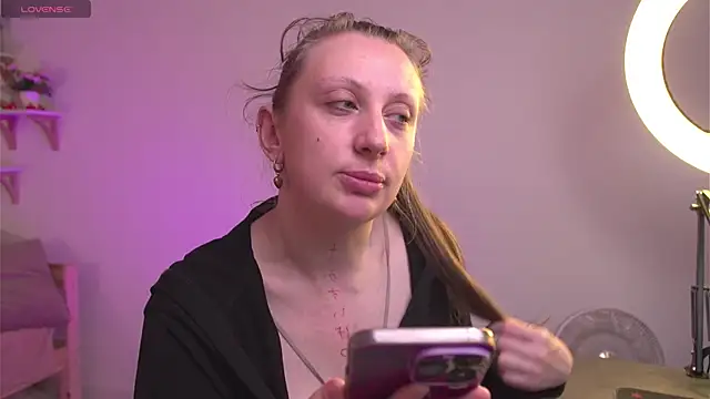 Snapshot of Helga_vibe chatting on June 6, 1:16 pm Helga vibe online show from June 6, 1:16 pm
