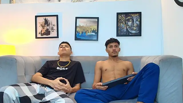 COUPLES BOYS online show from March 4, 1:35 am