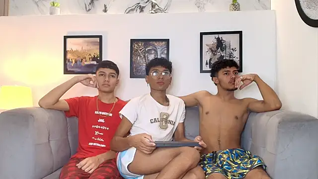 COUPLES BOYS online show from February 25, 1:28 am