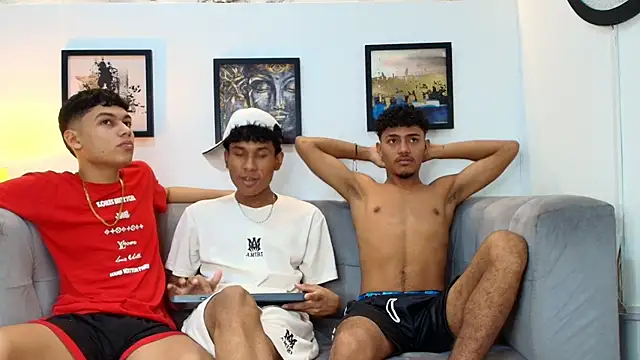 COUPLES BOYS online show from March 3, 1:34 am