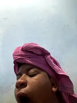 sapequinhas2 online show from November 27, 3:23 pm