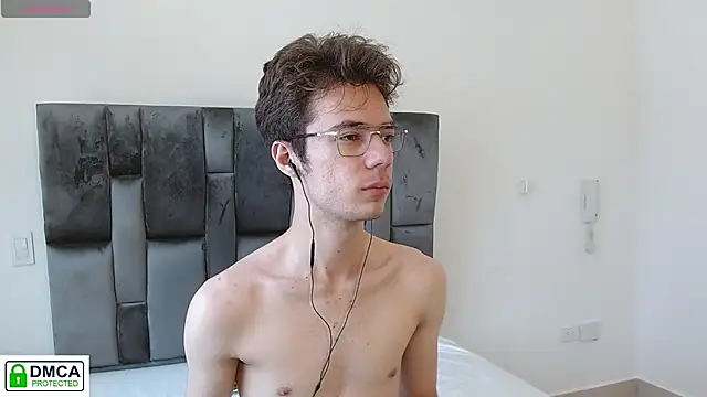 SaccharineSin online show from November 30, 6:19 pm