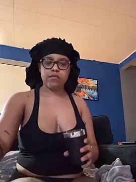 Hazel eyeddemonx online show from March 18, 11:37 pm