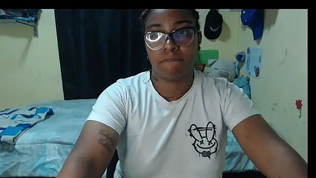 lia Hazbun online show from December 23, 1:05 am