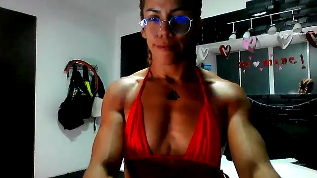 sexymusclegoddess online show from July 25, 1:02 am