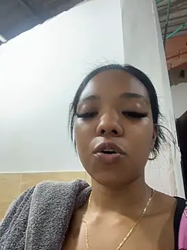 caro ebony online show from April 30, 2:29 am