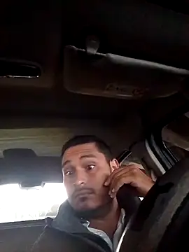 Snapshot of cristian112090 chatting on November 28, 1:22 pm cristian112090 online show from November 28, 1:22 pm