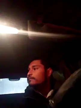 Snapshot of cristian112090 chatting on December 17, 12:43 pm cristian112090 online show from December 17, 12:43 pm