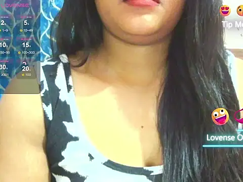 Snapshot of Muskan4156 chatting on May 28, 8:11 am Muskan4156 online show from May 28, 8:11 am