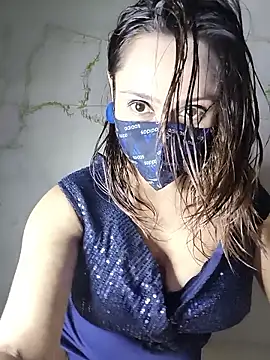 HONEY BEBS online show from January 6, 3:49 pm