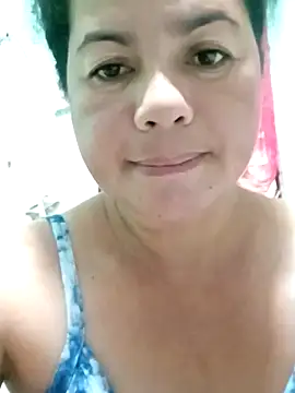 Snapshot of Hottie_lauren05 chatting on November 30, 1:50 am Hottie lauren05 online show from November 30, 1:50 am