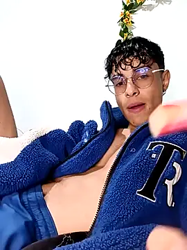 2 milo verus 4 online show from January 6, 10:36 pm