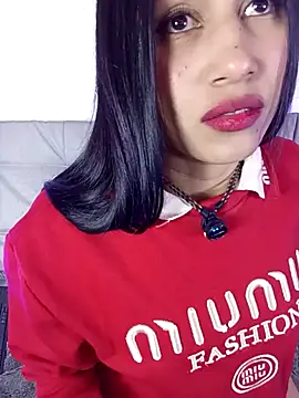 Taylor  Swiftt online show from April 3, 1:56 am