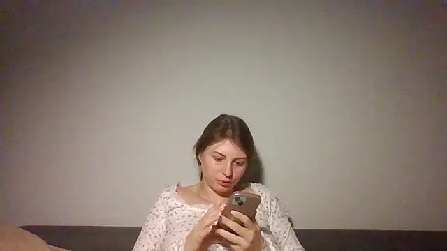 Devil Maiden online show from March 13, 7:30 pm