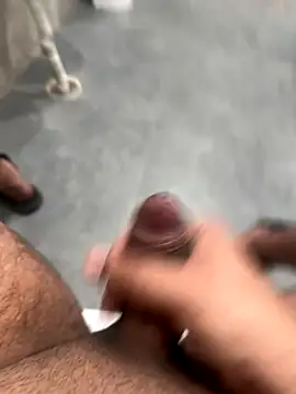 Noavacado  online show from November 30, 2:40 pm