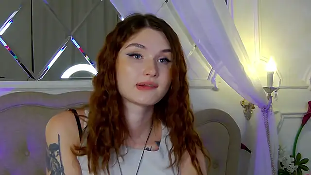 CrystalBrooks online show from November 29, 8:09 pm