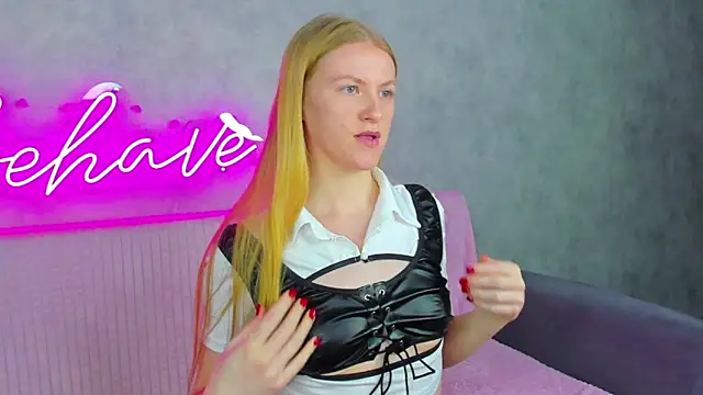 Alicia Hars online show from February 25, 11:37 pm