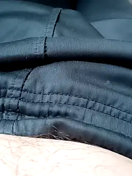 scuter01 online show from November 27, 12:05 pm