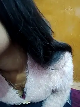 Zoyaa-Zubair online show from March 8, 6:44 pm