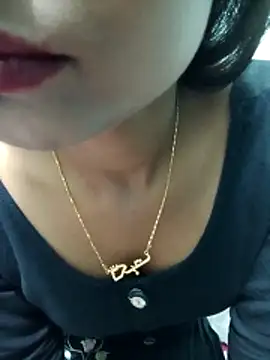 Zoyaa-Zubair online show from February 14, 5:02 pm