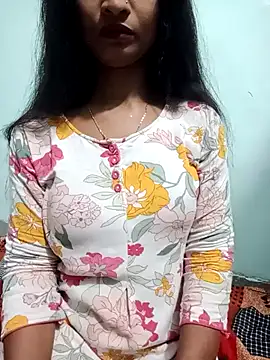 Zoyaa-Zubair online show from March 10, 6:01 pm