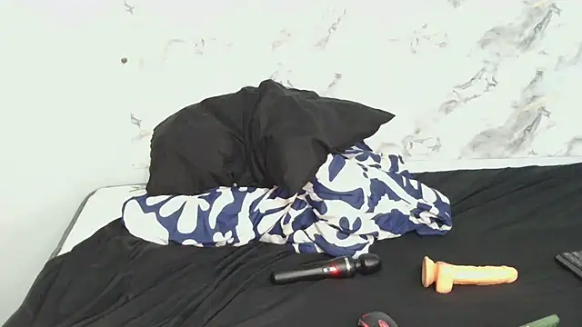 SexyZuluBarbie online show from March 28, 11:06 pm