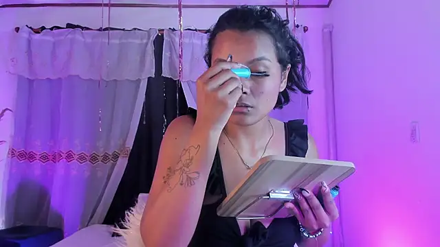 CloeEvans0 online show from November 30, 7:14 pm