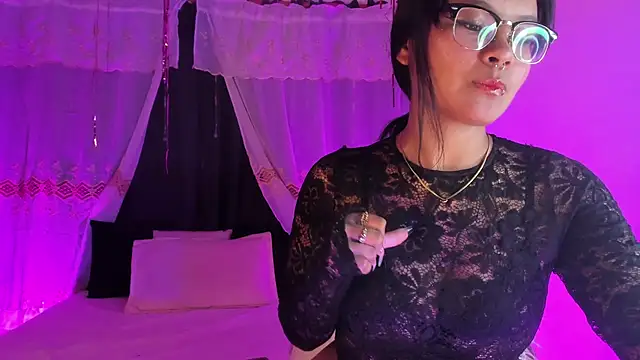 CloeEvans0 online show from November 27, 7:58 pm