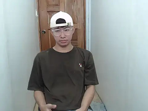 asiantwink0000 online show from January 13, 8:35 pm