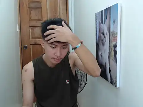 asiantwink0000 online show from December 16, 5:11 am