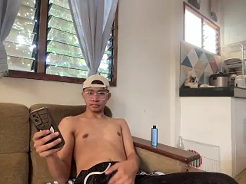 asiantwink0000 online show from February 10, 2:43 am