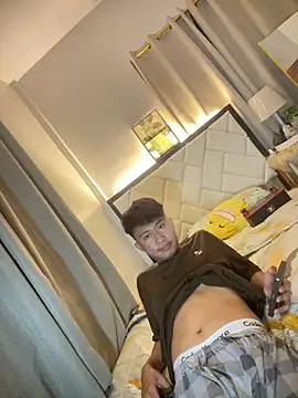 asiantwink0000 online show from January 14, 9:35 am