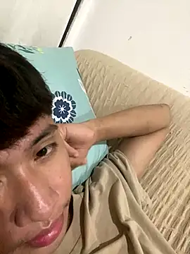 asiantwink0000 online show from December 17, 7:19 pm