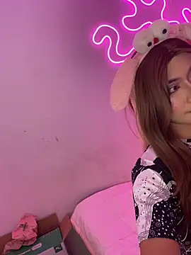 asiantwink0000 online show from April 15, 3:27 pm