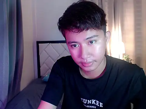 asiantwink0000 online show from February 18, 8:33 am