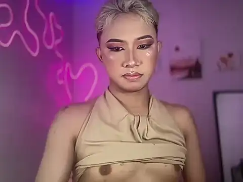 asiantwink0000 online show from May 3, 5:23 am
