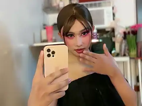 asiantwink0000 online show from May 24, 4:07 pm