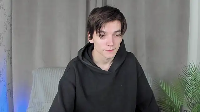 Collin Carp online show from December 3, 11:09 am